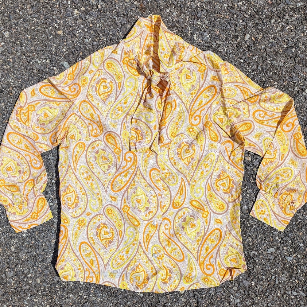 Vintage 1970s Orange Yellow Paisley Silky Pussycat Bow Button Down Shirt L Retro